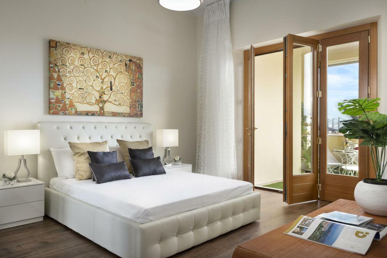 Luxury Rooms & Suites Olbia Esterno foto